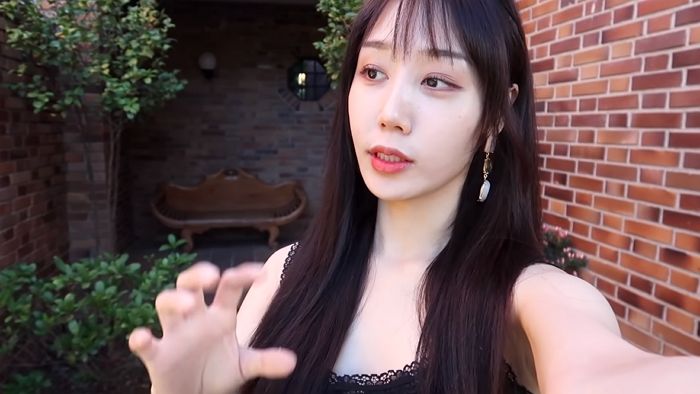 남동생과 단둘이 사는 ‘110평’ 저택 공개한 ‘영앤리치’ 한별