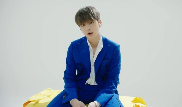 “하루만 함께 하고픈데 계속 바쁘기만”···강다니엘이 최근 작사한 ‘러브송’ 화제