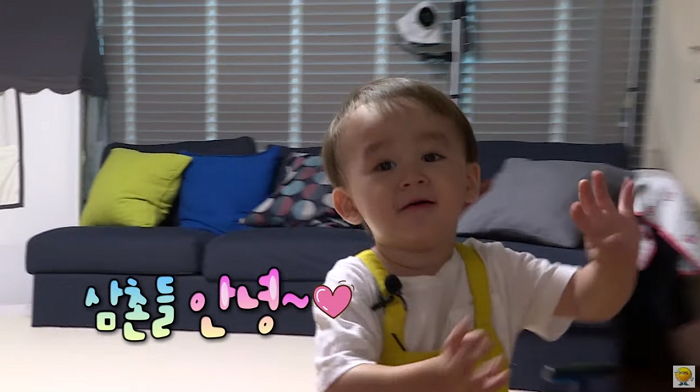 “안녀엉♥” 옹알이 시작해 이모 삼촌 팬 ‘심장 박동’ 폭발시킨 벤틀리