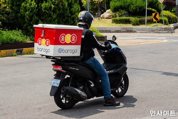 말복 할인한다더니 ‘서버 폭발’해 소비자들 열받게 만든 ‘배달의 민족X요기요’