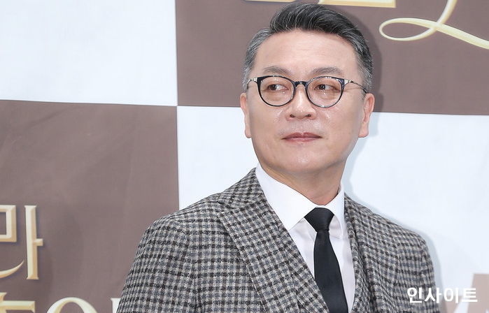 홍콩 시위 지지에 중국 악플러 몰려오자 ‘천안문 사태’ 사진 박제한 배우 김의성