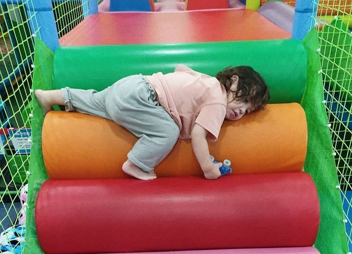 오동통 ‘무발목 보스’였는데 종아리 알까지 생긴 건후 근황