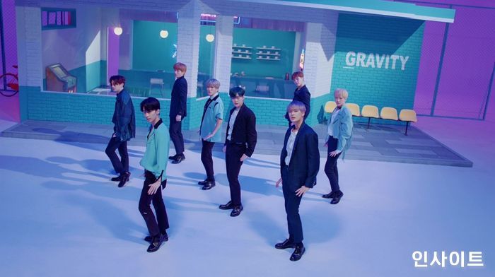 업텐션, ‘Your Gravity’ 퍼포먼스 뮤직비디오 공개…‘칼군무의 정석’