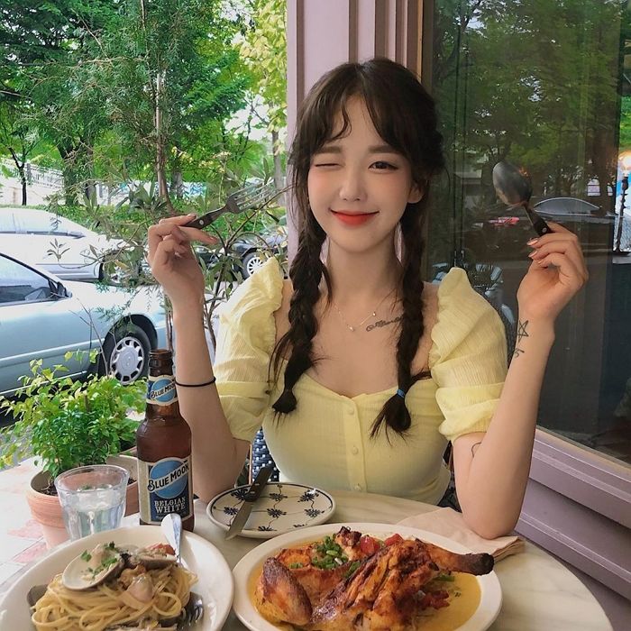 아이돌 못지않은 ‘요정’ 비주얼로 여심+남심 모두 저격한 조상(?)급 아프리카TV BJ