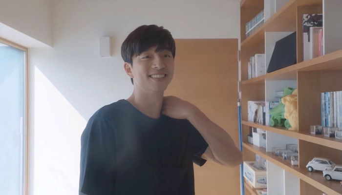 집에 있을 때 헐벗고 다닌다는 ‘집돌이’ 공유