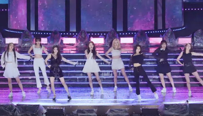 빗물에 ‘쾅’ 넘어지고도 울면서 무대 마친 ‘러블리즈’ 미주