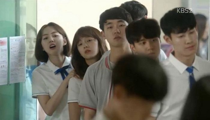 “급식실에서 친구들 안 보이면 ‘식은땀’ 나는 거 저만 그런가요?”