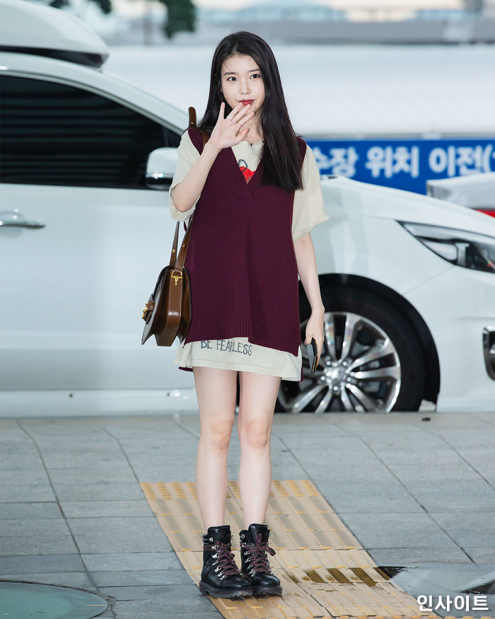 도도한 장만월 사장님에서 ‘귀요미’로 돌아와 방콕으로 ‘포상 휴가’ 떠나는 아이유