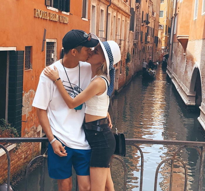 베니스 여행 중 진하게 키스하며 ‘신혼 부부’ 분위기 풍기는 빈지노♥미초바