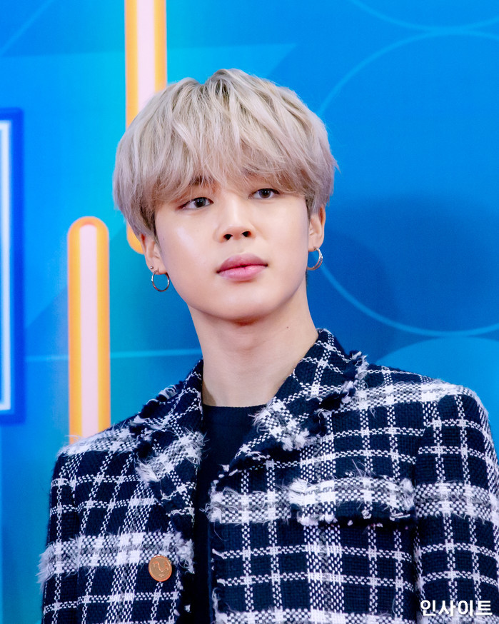 방탄소년단 BTS 지민이 28일 오후 서울 여의도 KBS홀에서 열린 '2018 KBS 가요대축제' 시상식에 참석해 레드카펫을 밟고 있다. / 사진=고대현 기자 daehyun@