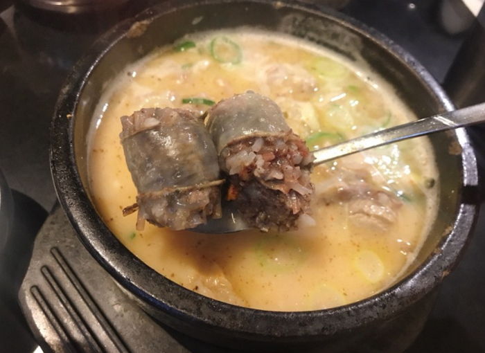 비싼 임대료 때문에 가성비 포기할 수밖에 없는 청담동 순대국밥집