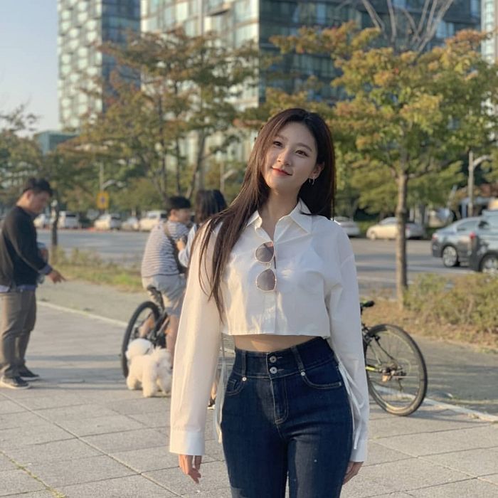 ‘대문자 S라인’ 몸매 드러내며 아역배우 시절 잊게 만드는 ‘20살’ 김새론