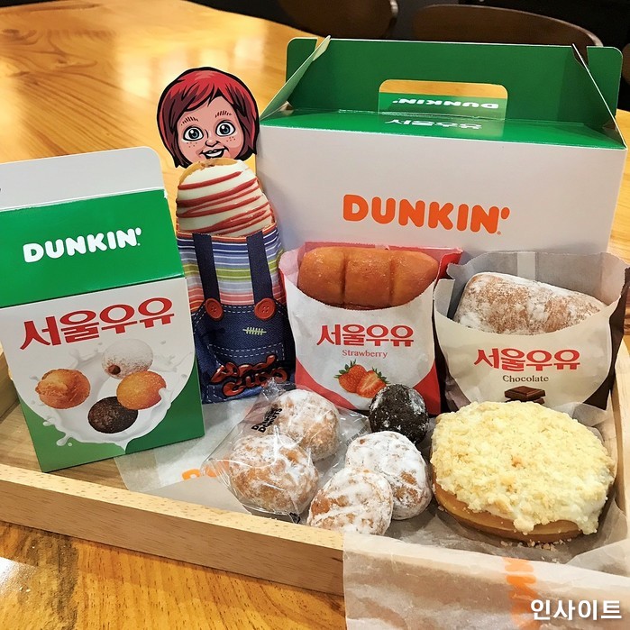 초코우유로 만든 크림 꽉꽉 채워 달달함 터지는 던킨 신상 ‘초코 도넛’