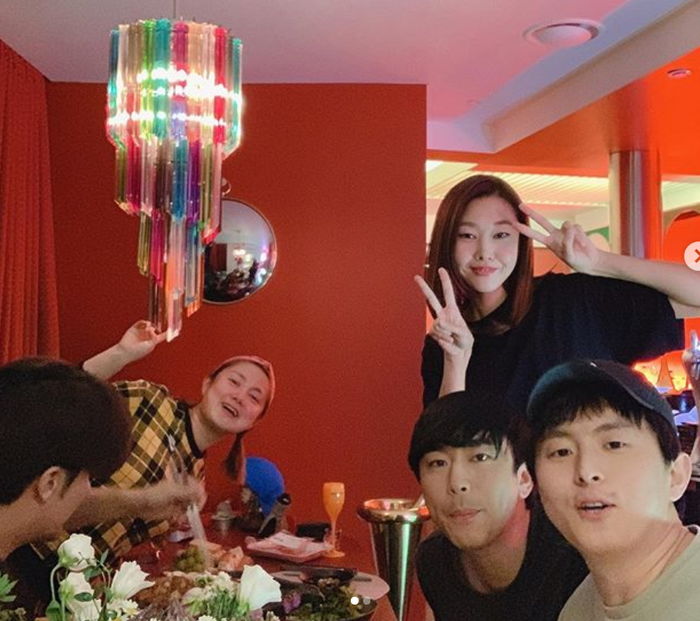 전현무 없이 ‘나래바’서 다시 뭉친 한혜진X이시언X기안84X성훈X박나래