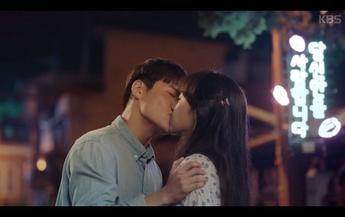“네가 먼저 했다” 시청자들 심장 터뜨린 ‘동백꽃필무렵’ 공효진♥강하늘 키스신