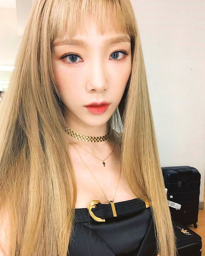 자기 ‘걱정’하는 팬들 위해 셀카 올려준 태연