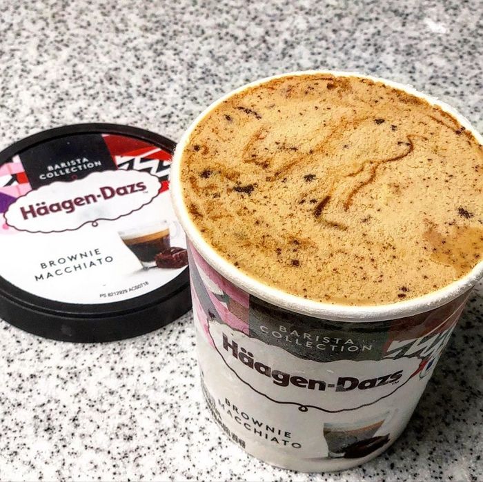 꾸덕 달달한 브라우니를 숟가락으로 퍼먹는 느낌이라는 하겐다즈 신상 ‘브라우니 마키아또’