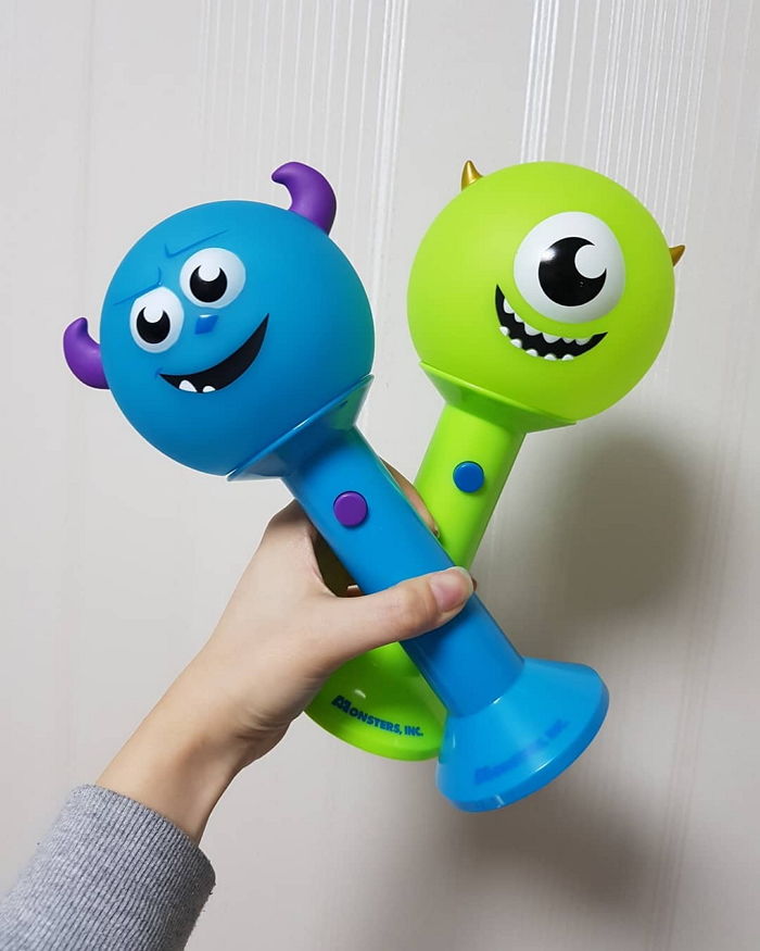 지금 배라에서 쿼터 주문하면 득템할 수 있는 귀염뽀짝 ‘몬스터 주식회사 무드등’