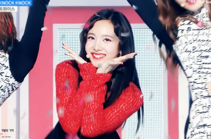 웃을때 마다 나타나는 ‘하트입’으로 남심 홀리고 있는 ‘트와이스’ 나연