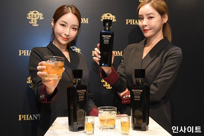 골든블루, 모던 프리미엄 위스키 ‘팬텀 디 오리지널 리저브’ 출시