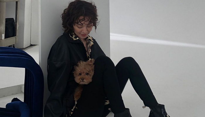 뽀글뽀글 ‘할머니 파마’했는데도 너무 예쁜 ‘김우빈♥’ 신민아