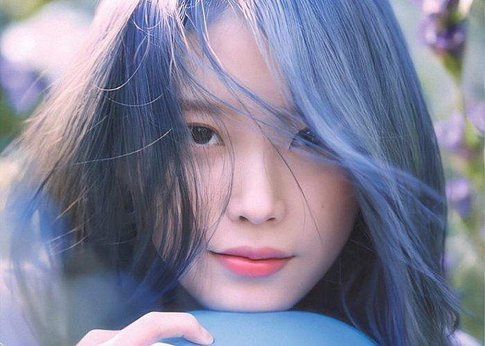 신곡 ‘Love poem’ 발표하자마자 음원 차트 1위 점령한 ‘믿듣’ 아이유