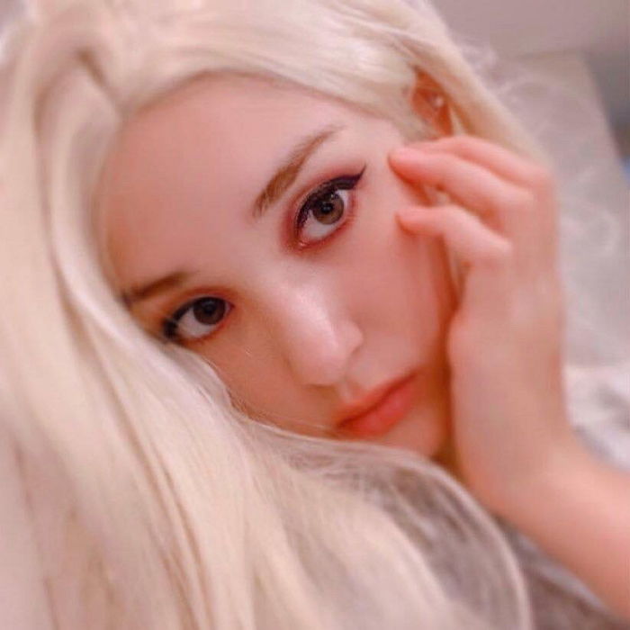 데뷔 후 최초로 ‘백금발’하고 ‘엘프미’ 대폭발시킨 전소미 근황