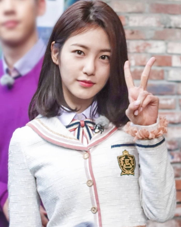 핑크핑크한 교복 입고 ‘에이틴’ 도하나로 돌아간 ‘세젤예’ 신예은