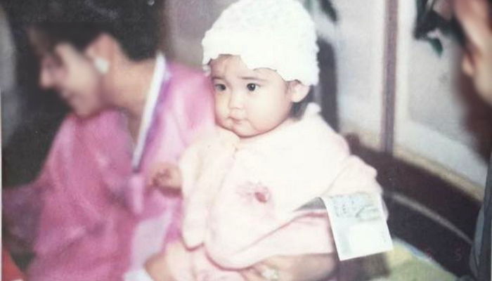 지금과 똑 닮은 ‘인형 미모’ 뽐냈던 아이유 ‘찐애기’ 시절  사진