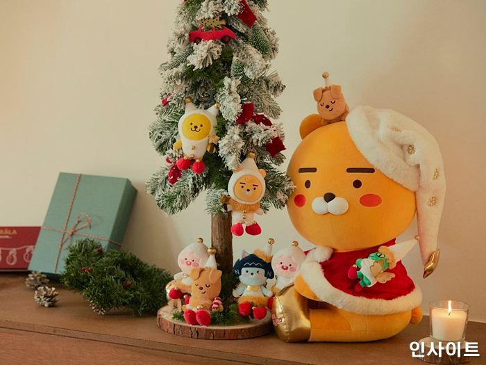 카카오프렌즈, 크리스마스 맞이 귀여운 ‘산타 라이언’ 굿즈 출시
