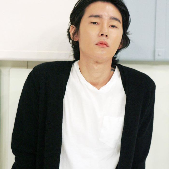 “이날이 ‘마지막 밤’이라 생각하는 모든 청년들에게 바친다”···구하라 사망 후 장문의 글 올린 허지웅