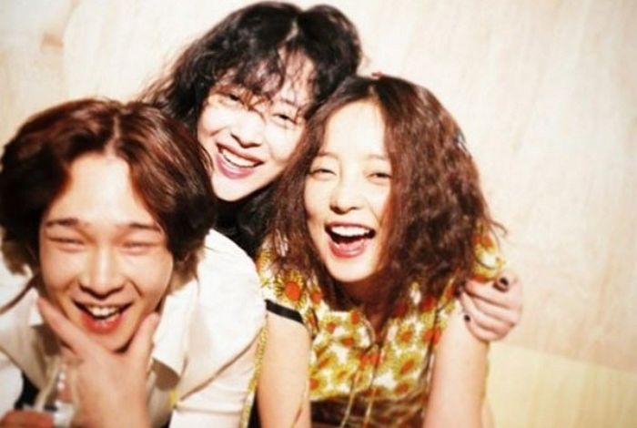 절친 故 구하라·설리와 함께 환하게 웃는 사진 올리며 애도한 남태현