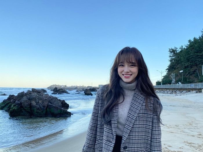 ‘앞머리’ 내리고 미모 포텐 터졌다며 컴백보다 주목받고 있는 김세정 비주얼