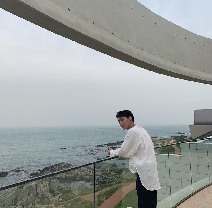 과거 드라마서 ‘폭탄 머리’에 ‘타투’까지 했던 이재욱의 반전 모습