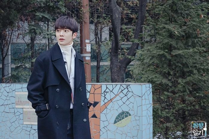 ‘조각 미모+185cm 넘는 키’로 멀리서도 빛나는 남신 아이돌 7인