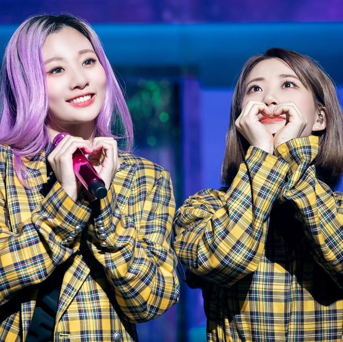 ‘연보라+애쉬’ 머리하고 상큼한 요정 미모 뽐낸 ‘볼빨간’ 안지영