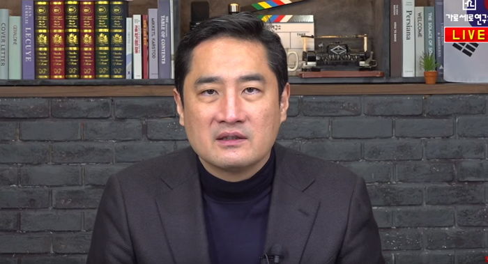 “증거 있다”···김건모가 여성 ‘성폭행’했단 의혹 제기한 강용석