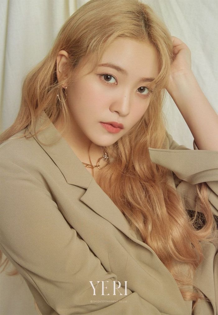디즈니 공주 ‘라푼젤’ 같은 금발 머리로 팬들 홀리는 ‘세젤예’ 예리