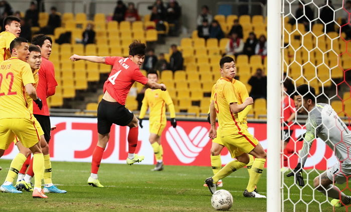 중국 가뿐히 누른 대한민국 축구대표팀 오는 18일 숙명의 ‘한일전’ 치른다