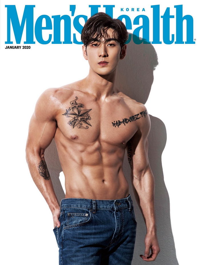 탄탄하다 못해 쫙쫙 갈라지는 뉴이스트 백호의 ‘넘사벽’ 몸매