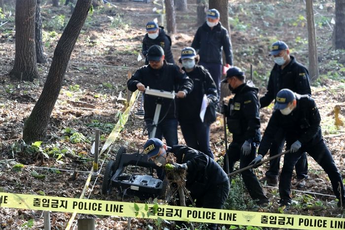 ‘화성 초등생 실종사건’ 담당 경찰관 ‘사체은닉’ 혐의 입건