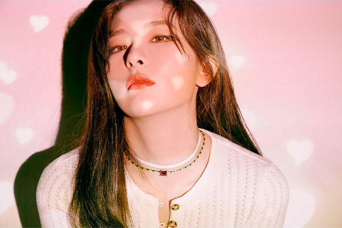 ‘개미허리’ 드러나는 크롭티 입고 아찔한 ‘섹시미’ 뽐낸 레드벨벳 슬기