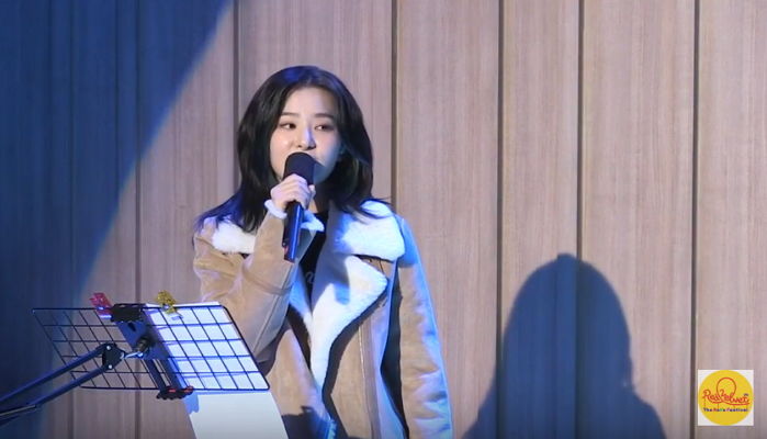 ‘달콤+고혹’ 보이스로 크리스마스 대표 캐럴 ‘White Christmas’ 완벽 커버한 슬기 (영상)