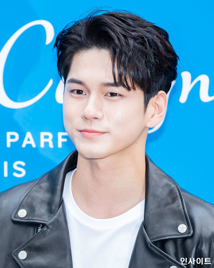 옹성우 “내년부터 ‘손편지’ 제외 모든 ‘선물’ 안 받는다”