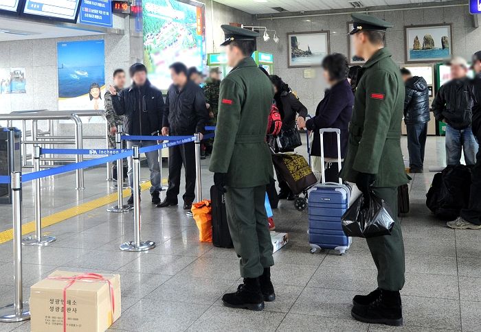 육군도 해병대처럼 휴가 갈 때 입을 수 있는 ‘외출복’ 지급 추진한다