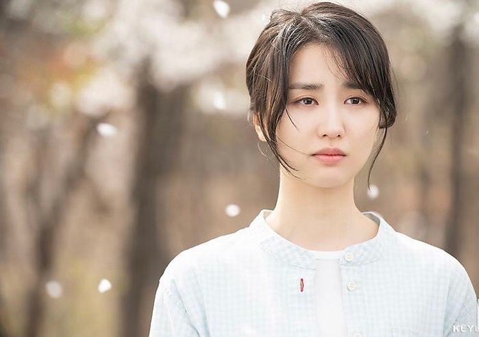 “한 번씩 너를 부끄러워했던 내가 부끄럽다”···박하선이 얼마 전 세상 떠난 장애인 동생 떠올리며 남긴 글