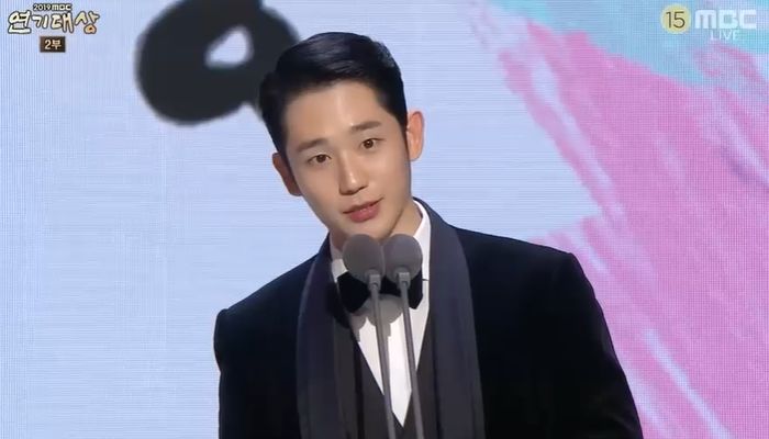 “어느 봄날 다가와 준 그녀 감사합니다” 최우수 연기상 받은 정해인이 한지민에게 한 로맨틱한 소감
