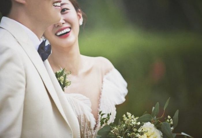 발리서 ‘세젤예’ 미소 뽐내며 결혼식 현장 공개한 ‘새신부’ 전혜빈