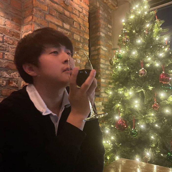 “와인 마시는 너무 멋진 나”···치명적인 본인 매력에 취해버린 어제(4일)자 기안84