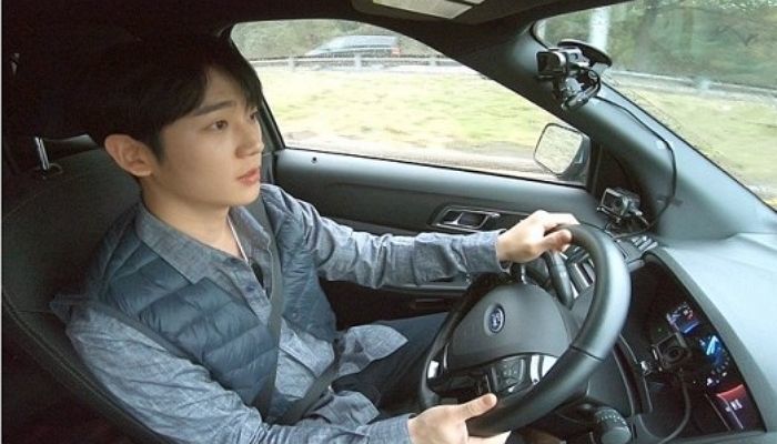 10년 전 9:1 경쟁률 뚫고 ‘사단장 운전병’으로 군 복무 했던 정해인의 운전 실력